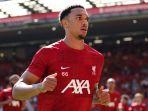 Bek-Liverpool-Trent-Alexander-Arnold.jpg