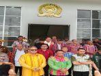 Bupati-Malaka-Dr-Simon-Nahak-didampingi-Wakil-Bupati-Louise-Lucky-Taolin.jpg