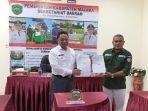 Bupati-Malaka-Simon-Nahak-menyerahkan-dokumen-NPHD-kepada-Ketua-Bawaslu-Malaka.jpg