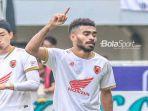 Bursa-Transfer-Liga-1-Ditawari-7-Klub-Yance-Sayuri-Pilih-Bertahan-di-PSM-Makassar.jpg