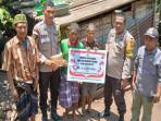 Damianus-Kendung-dan-Nenek-Maria-Unu-warga-Kampung-Mesi-RT-006RW-003-Desa-Rana-Kolong.jpg