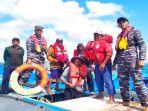 Danposal-Papela-Letda-Laut-S-Lamek-Koranglawang-beserta-Personel-Pengawak-Pos-TNI-AL-Papela.jpg