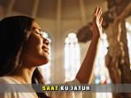Dari-klip-lagu-rohani-judul-Rohani-Kristen-Judul-Peluk-Aku-Tuhan-Sebentar-Saja.jpg