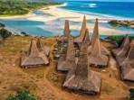 Desa-Ratenggaro-di-Sumba-Barat-Daya-Disebut-sebagai-pulau-terindah-di-dunia.jpg