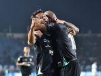 Dimas-Drajad-dan-David-da-Silva-merayakan-gol.jpg