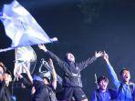 Euforia-bobotoh-dan-warga-Kota-Bandung-ketika-merayakan-kemenangan-Persib.jpg