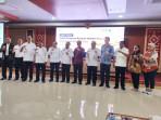 Foto-bersama-dalam-pembukaan-Rapat-Komite.jpg