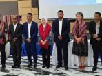 Foto-bersama-peluncuran-Sistem-Informasi-Gempabumi-dan-Peringatan-Dini-Tsunami.jpg