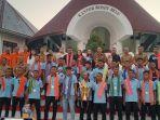 Foto-bersama-tim-Bintang-Timur-Atambua-dengan-julukan-macan-batas.jpg