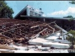 Gedung-runtuh.jpg