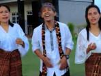 Ghalang-Bato-membawakan-Lagu-Daerah-NTT-dari-Ende-Lagu-Etnis-Ende-Lio-Judul-Sa-Ate-Wee.jpg