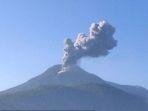 Gunung-Lewotobi-Laki-laki-meletus-pada-Rabu-1962024-pagi.jpg