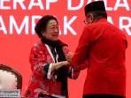 Hasto-Datang-Megawati-Menangis.jpg