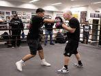 Jadwal-Tinju-Dunia-Hadapi-Mark-Bernaldez-Cain-Sandoval-Latih-Tanding-dengan-Devin-Haney.jpg