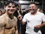 Jadwal-Tinju-Dunia-Oscar-De-La-Hoya-Sebut-Teofimo-Lopez-lawan-ideal-Ryan-Garcia.jpg