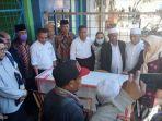 Jenazah-Wabup-Alor-Imran-Duru-tiba-di-Kupang.jpg