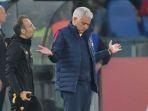 Jose-Mourinho-telah-menyatakan-bertahan-di-Roma.jpg