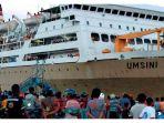 KM-Umsini-bahwa-saat-ini-kapal-berada-di-Surabaya.jpg