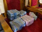 Kejari-Timor-Tengah-Selatan-melakukan-penyetoran-barang-bukti.jpg