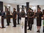 Kepala-Kejaksaan-Tinggi-Kajati-Provinsi-NTT-Zet-Tadung-Allo-SH-MH-melantik-tiga.jpg