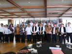 Ketua-Umum-Presidium-PNI-Dr-Jan-Samuel-Maringka-foto-bersama-pengurus-PNI-NTT.jpg