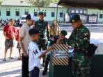 Satgas Pamtas RI-RDTL Yonarmed 12 Kostrad Gelar Khitanan Massal Gratis Bagi Anak-anak di Perbatasan