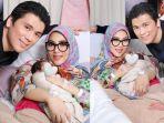 Manjakan-Putrinya-dengan-Kemewahan-Syahrini-Pamer-Stroller-Princess-R.jpg