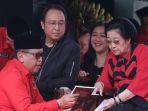 Megawati-dan-Hasto-di-Acara-HUT-52-PDIP.jpg