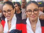 Nikita-Mirzani-Ngamuk-saat-Sidang-Kasus-Pemerasan-Pakar-Ekspresi-Soroti-Gerak-gerik-Nyai.jpg