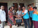 PT-Cogindo-Daya-Bersama-unit-PLTD-Tenau-menyalurkan-puluhan-paket-sembako.jpg