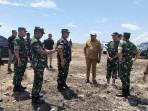 Pangdam-IXUdayana-Mayjen-TNI-Piek-Budyakto-bersama-Bupati-Umbu-Lili-Pekuwali.jpg
