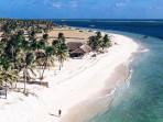 Pantai-Nemberala-di-Pulau-Rote-NTT-Indonesia.jpg
