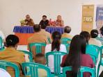 Pelaksanaan-dialog-luar-studio-RRI-Atambua-dengan-topik-Serap-aspirasi-Petani-di-aula.jpg