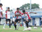 Pelatih-kepala-Timnas-Indonesia-U17-Nova-Arianto.jpg
