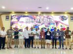 Peluncuran-buku-jurnalis-Kompas-bertajuk-Pena-Pati-Herin-Kamis-9102025.jpg
