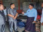 Pemerintah-Kabupaten-Lembata-bersama-DPRD-akan-mendatangkan-beras.jpg