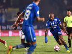 Persib-Bandung-menuju-tangga-juara-telah-terbuka.jpg