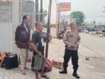 Personel-Polres-TTS-tiba-sosialisasi-kepada-para-sopir-angkutan-umum-terkait-event-Tour-de-EnTeTe.jpg