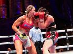 Pertarungan-sebelumnya-Kaye-Scott-melawan-Olivia-Curry.jpg