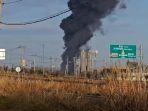Pesawat-Jeju-Air-Jatuh-dan-Terbakar-di-Muan.jpg