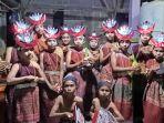 Peserta-Festival-Budaya-yang-digelar-Itakanrai-Kupang-di-Kecamatan-Sasitamean-Malaka.jpg
