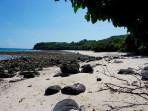 Pesona-Pantai-Borik-di-Manggarai.jpg