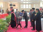 Pimpinan-DPRD-ROte-Ndao-diambil-sumpah.jpg