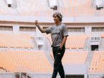Pose-Pelatih-kepala-Bali-United-Stefano-Cugurra-alias-Teco.jpg