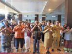 Pose-bersama-Penjabat-Sekretaris-Daerah-Kota-Kupang-Ade-Manafe.jpg
