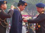 Presiden-Jokowi-dianugerahi-medali-kehormatan.jpg