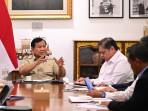 Presiden-Prabowo-Subianto-saat-memimpin-rapat-bersama-para-menteri.jpg