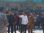Presiden-tunjuk-siswa-untuk-selfie.jpg