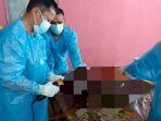 Proses-autopsi-terhadap-jenazah-Herman-Bire-warga-Desa-Kuaklalo.jpg