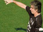 Sang-pelatih-kepala-Bali-United-Stefano-Cugurra.jpg